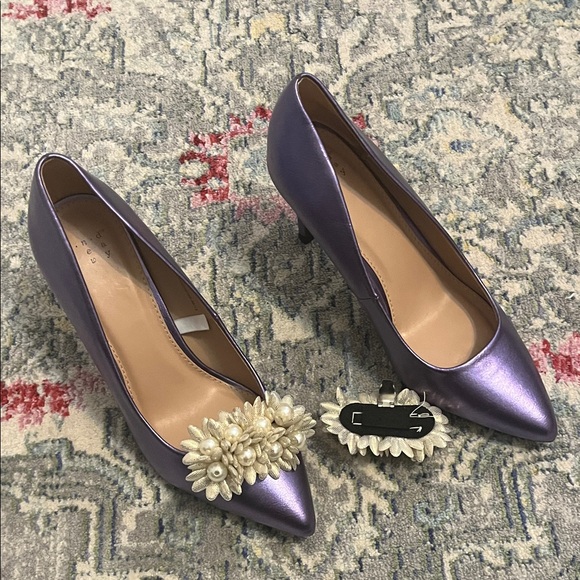 A New Day Purple Heels with Cream Floral Accents - Picture 6 of 10
